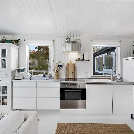 Holiday home In With 2 Bedrooms *